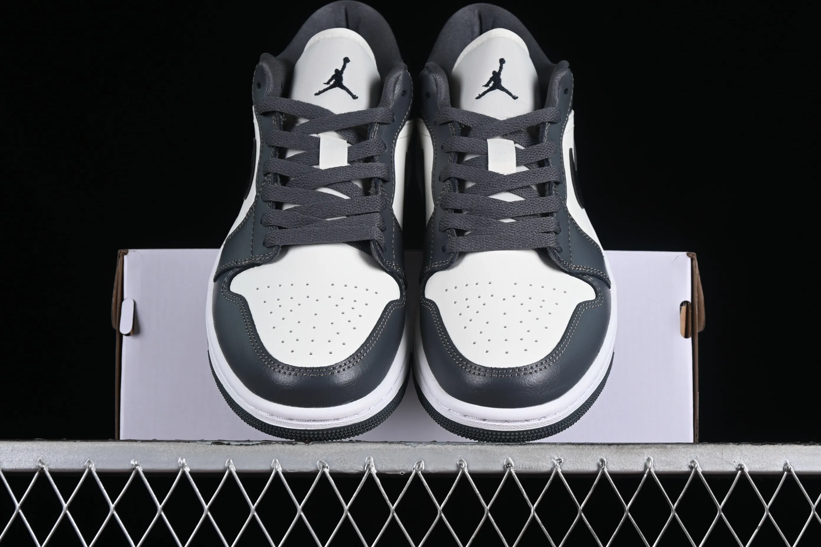 All categories Air Jordan Jordan series basketball shoes Air Jordan 1 Low G version pure original Air Jordan 1 Low "Dark Grey" AJ1 Joe 1 dark gray white low-top cultural casual sneakers DC0774-102